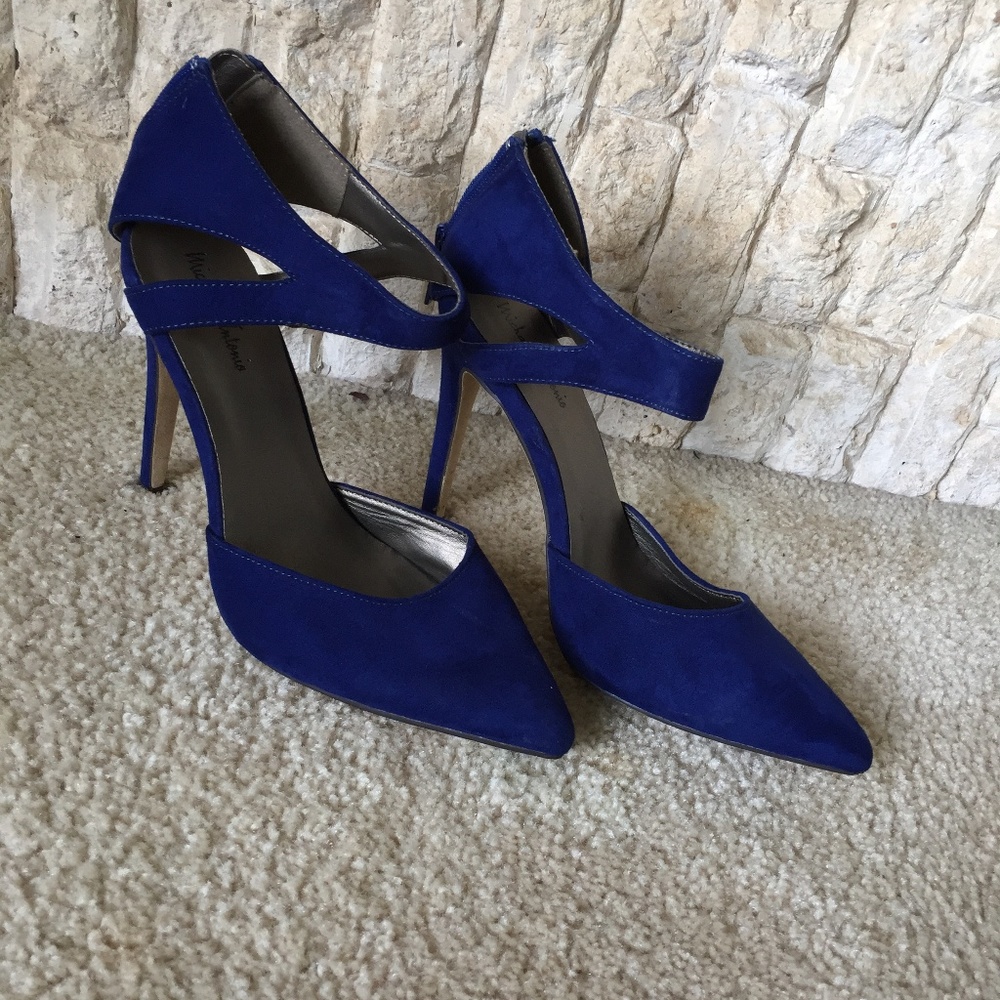 Michael Antonio Royal Blue, Suede Pumps